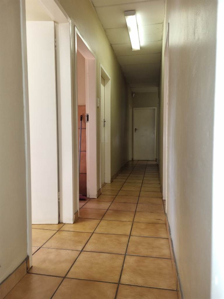 1293.2  m² Commercial space in Thabazimbi photo number 21