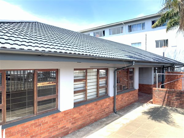 86  m² Commercial space in Port Shepstone