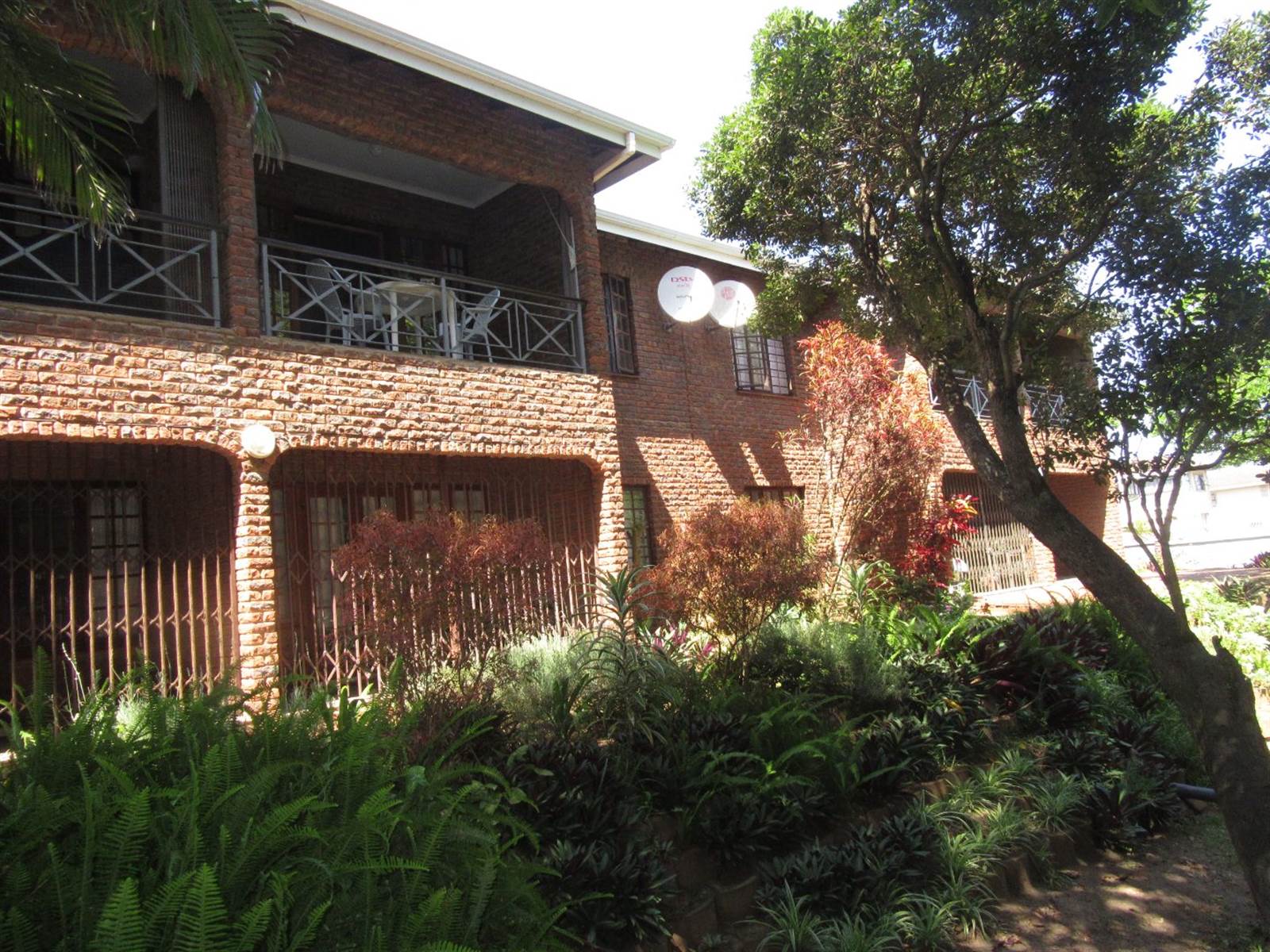 2 Bed Townhouse in Scottburgh Central photo number 2
