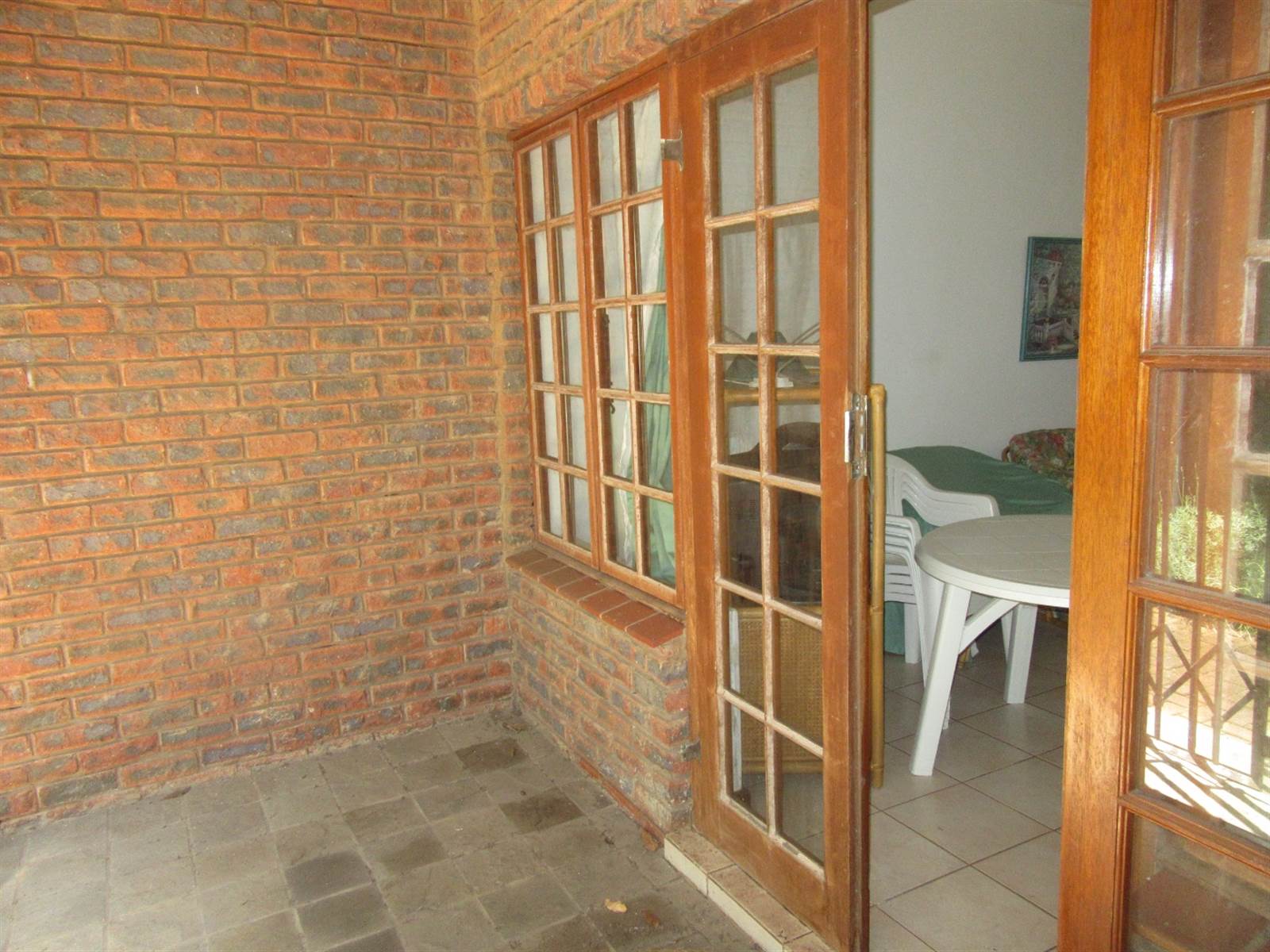 2 Bed Townhouse in Scottburgh Central photo number 13