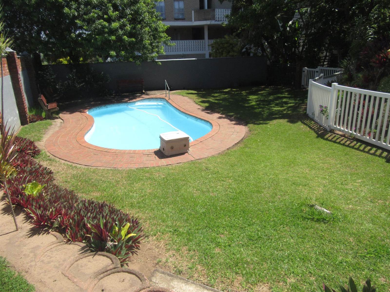 2 Bed Townhouse in Scottburgh Central photo number 14