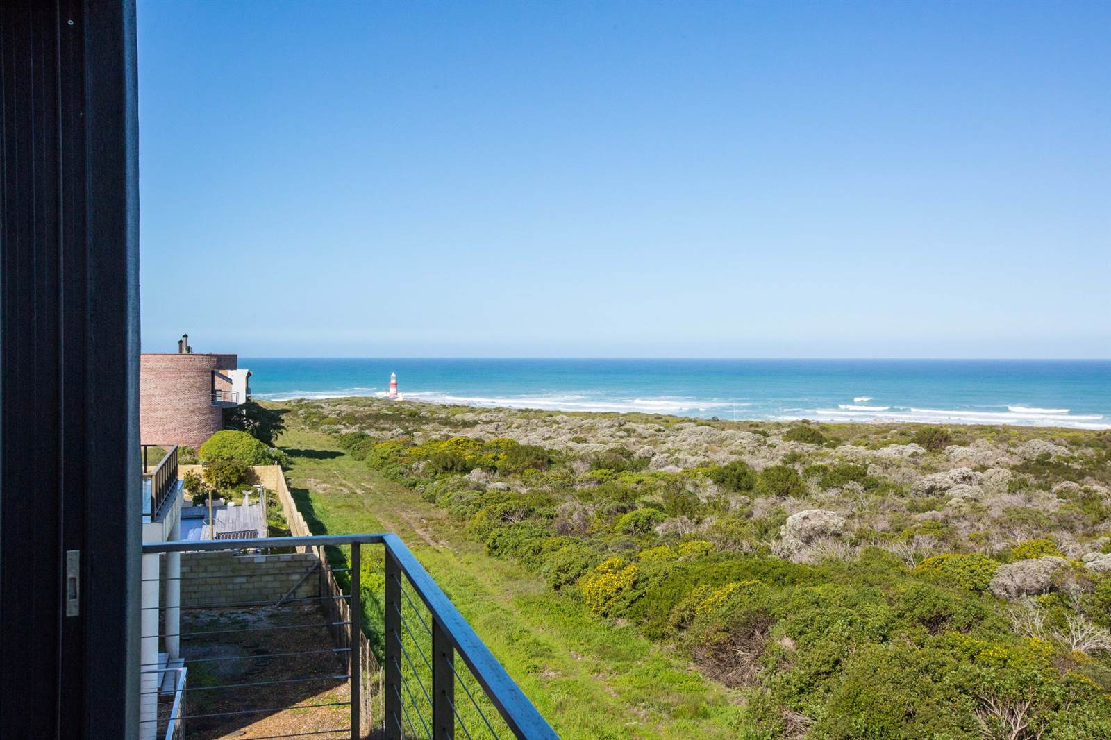 4 Bed House in Agulhas photo number 3