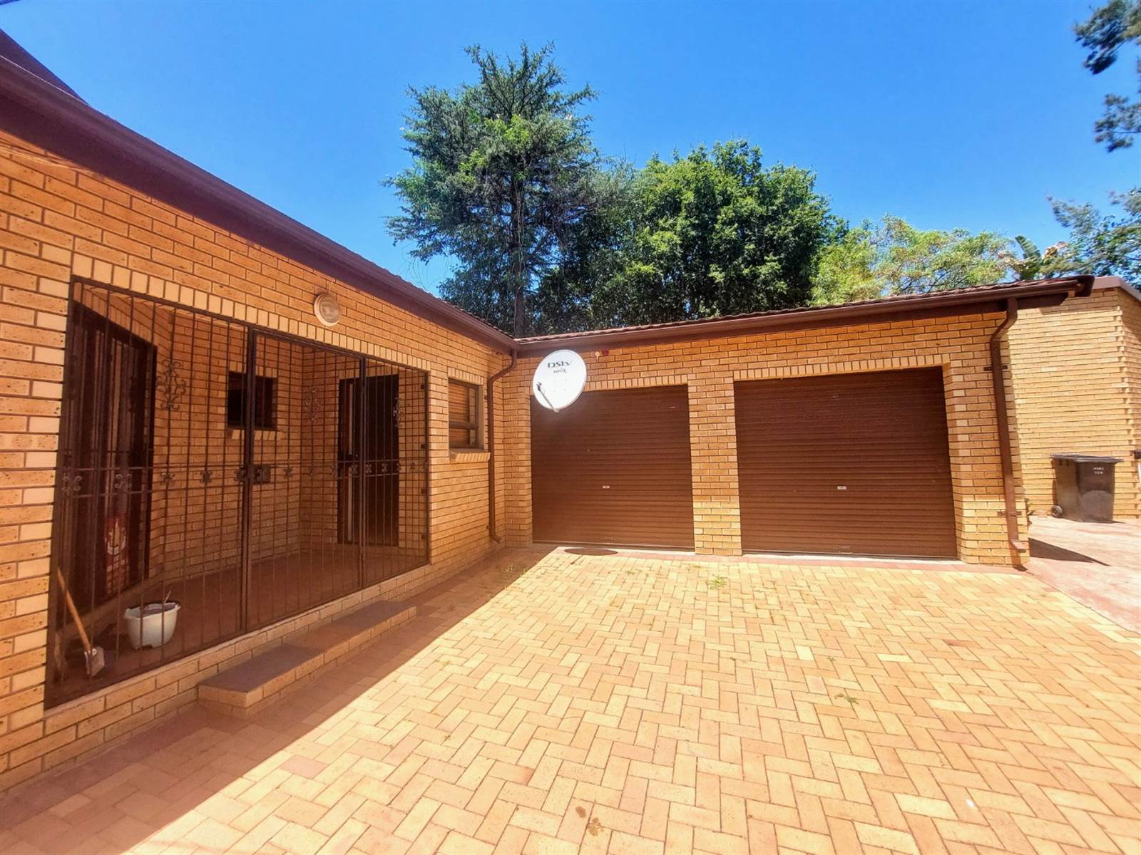 5 Bed House in Johannesburg North photo number 16