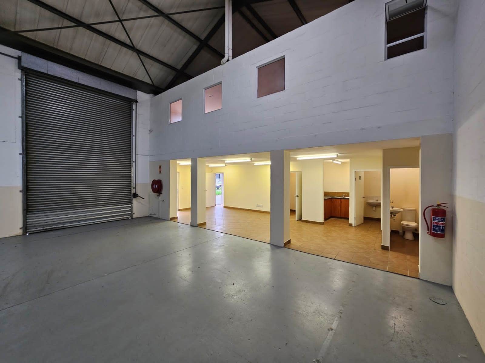 255  m² Industrial space in Somerset West Central photo number 11