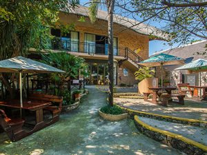 1.6 ha Smallholding in Ruimsig Country Estate
