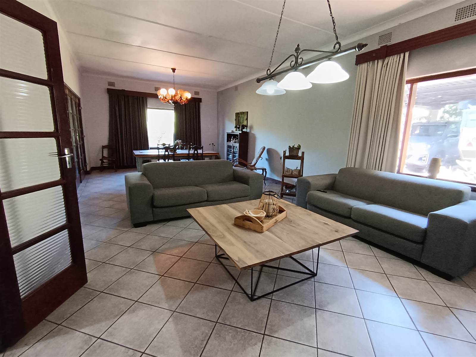 7 Bed House in Nelspruit photo number 11