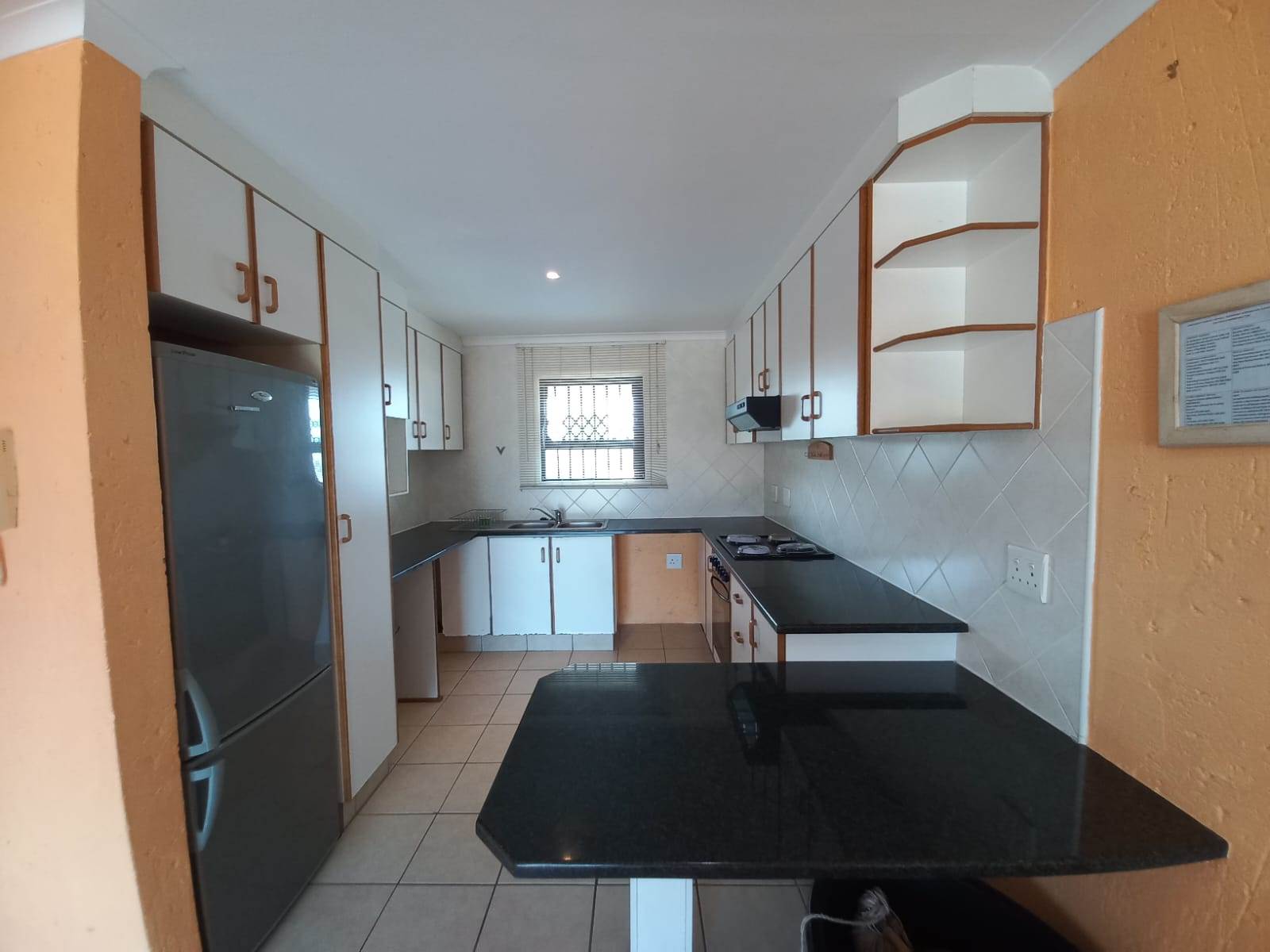 2 Bed Apartment in Manaba photo number 2
