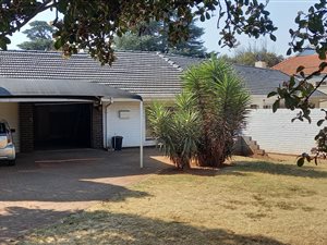 6 Bed House in Clubview
