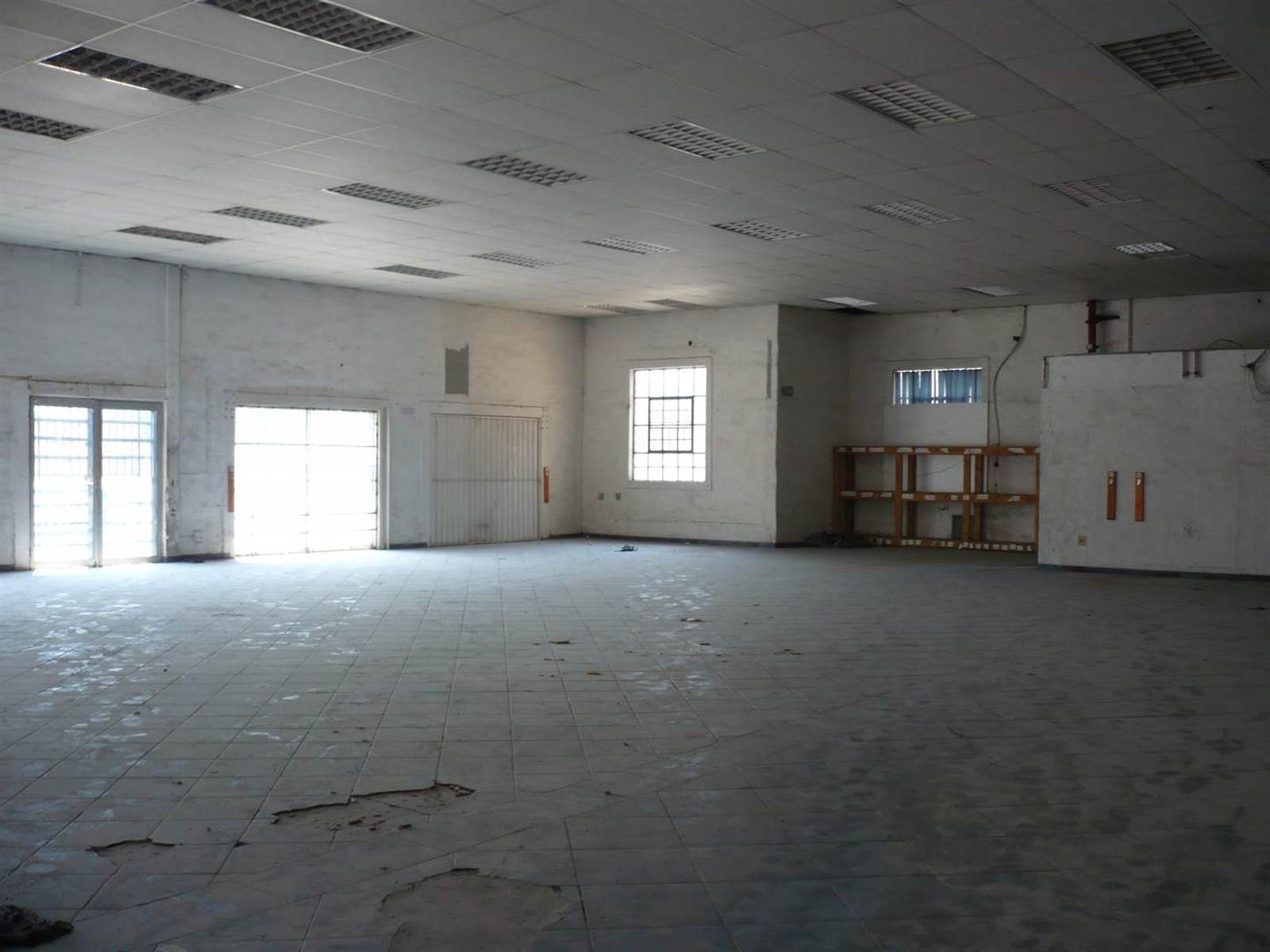 420  m² Commercial space in Nelspruit Central photo number 2