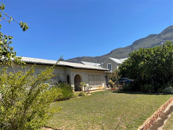 3 Bedroom House 3 Bedroom House
