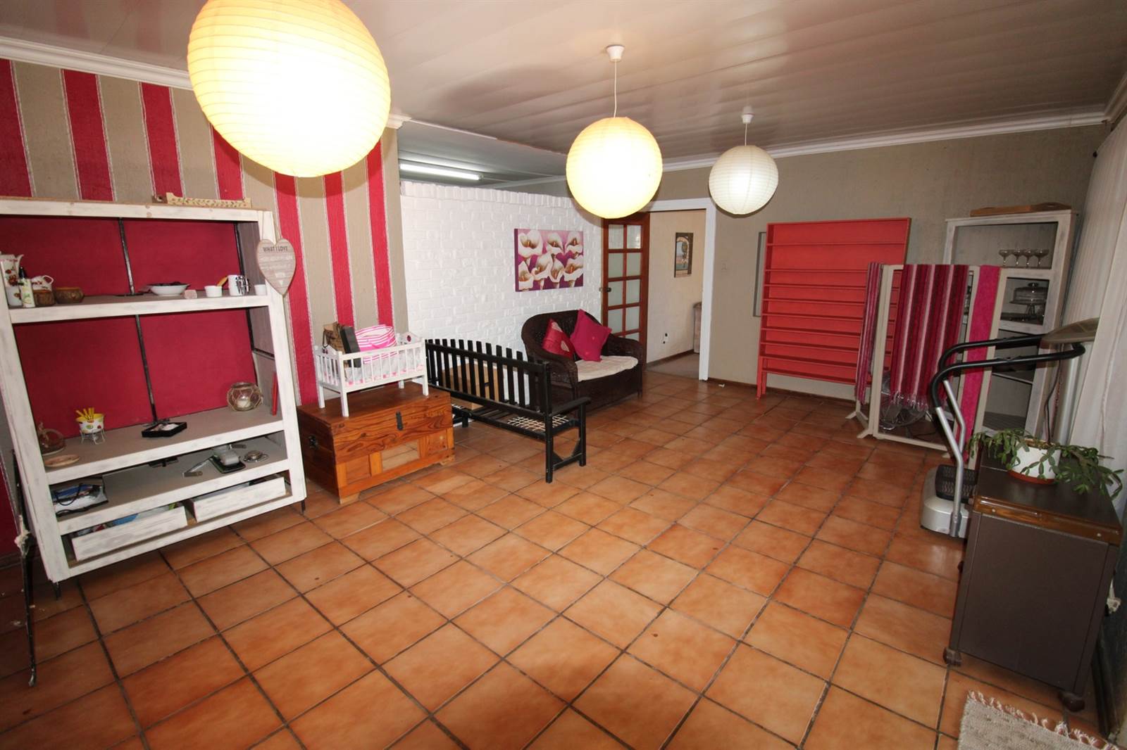 5 Bed House in Uitsig photo number 11