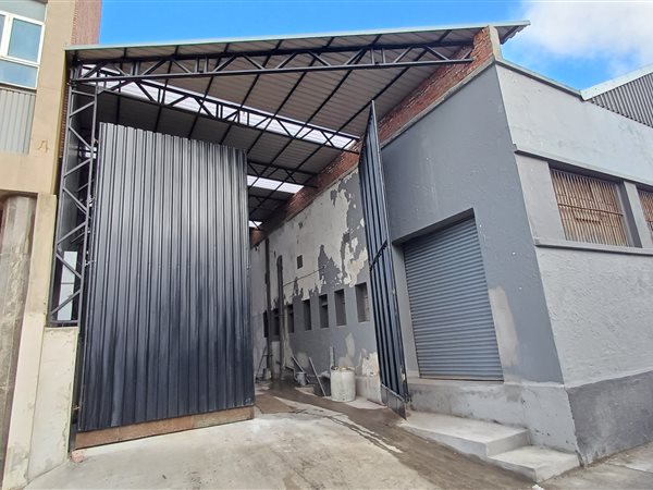 400  m² Industrial space