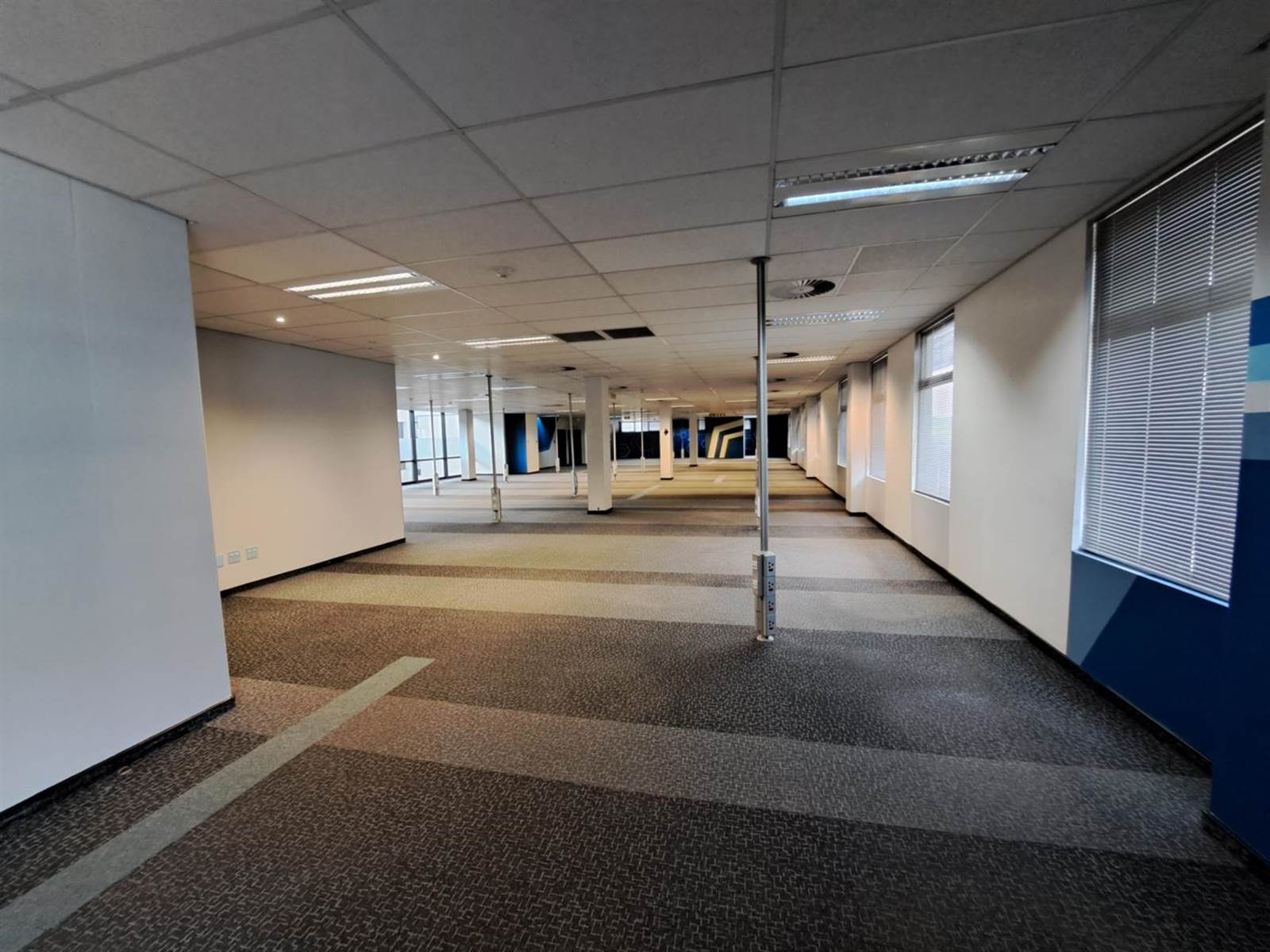 970  m² Office Space in Menlyn photo number 2