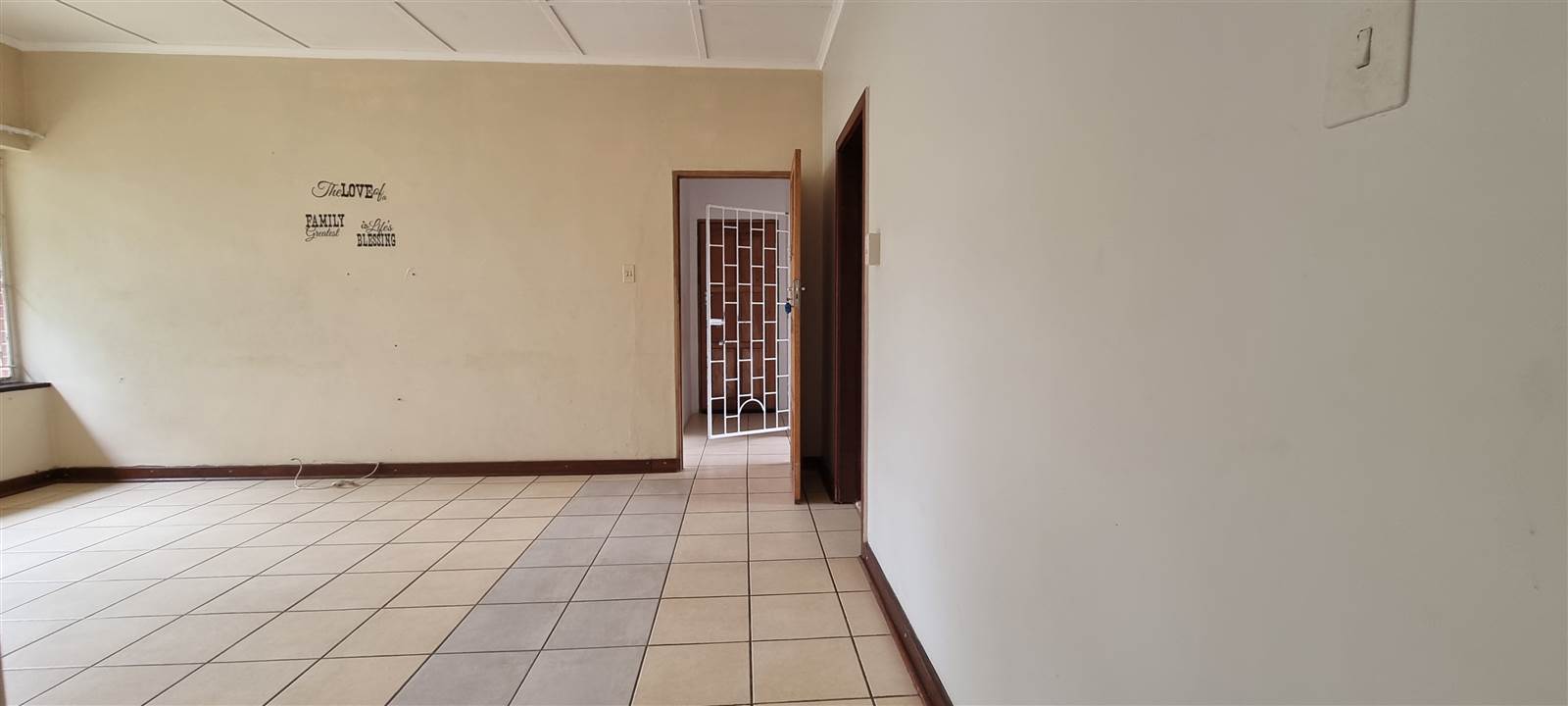 2 Bed Apartment in Eshowe photo number 7
