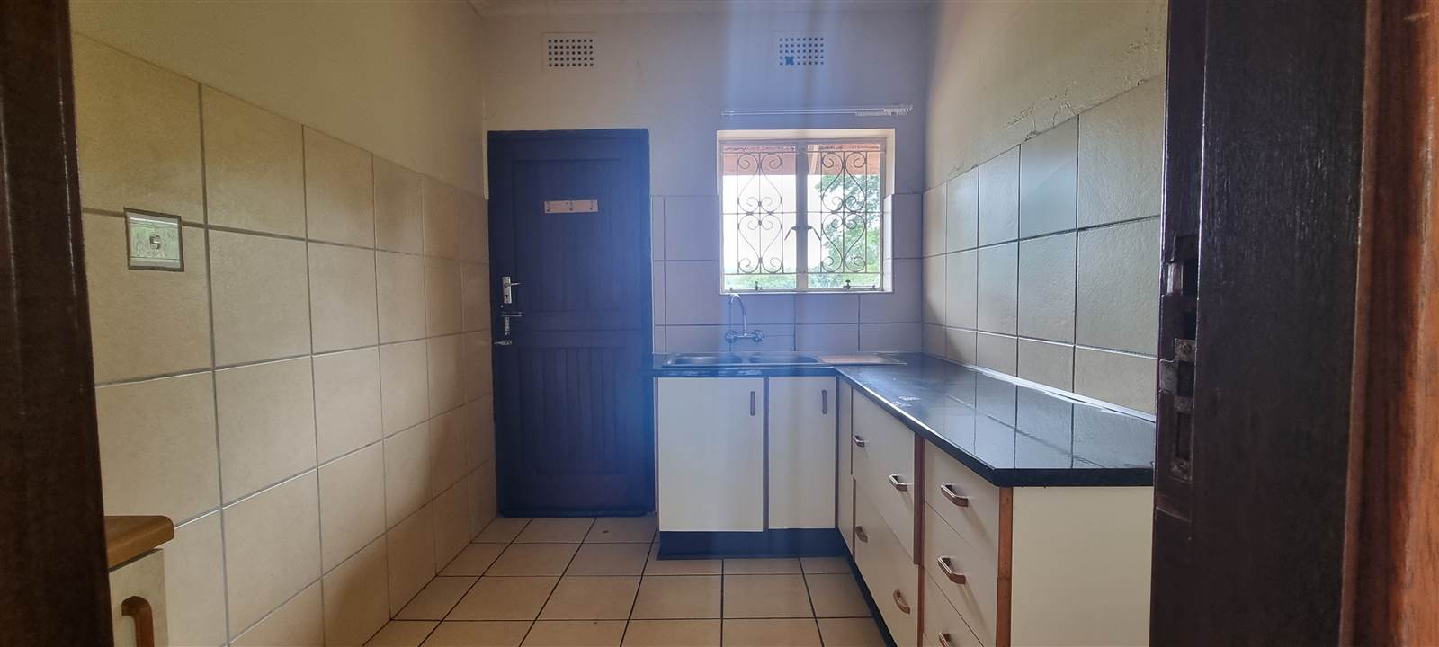 2 Bed Apartment in Eshowe photo number 4
