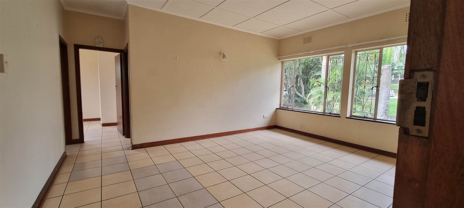 2 Bed Apartment in Eshowe photo number 6