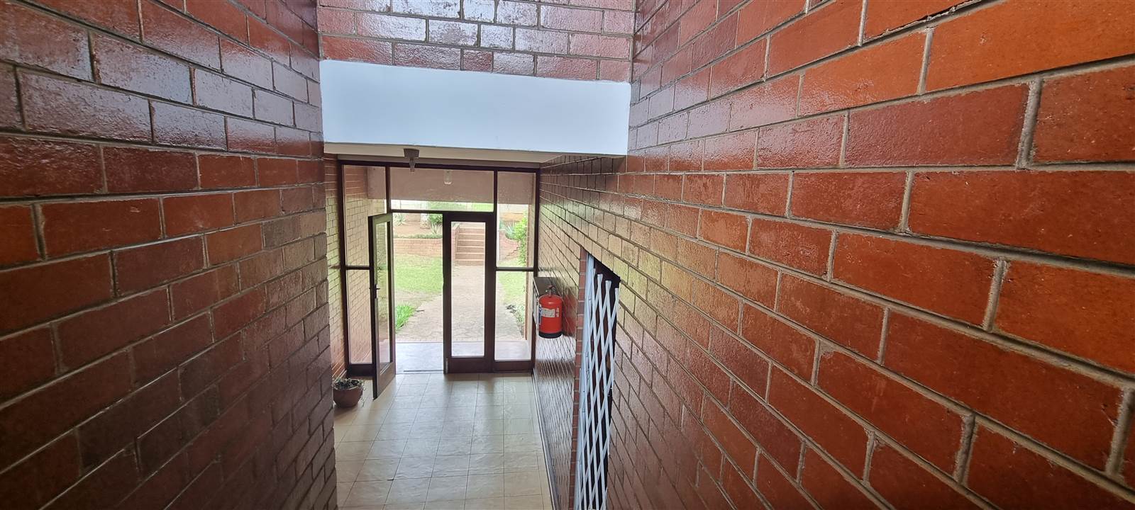 2 Bed Apartment in Eshowe photo number 20