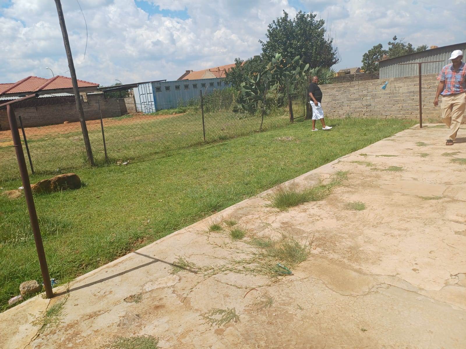 2 Bed House in Sebokeng Zone 3 photo number 5