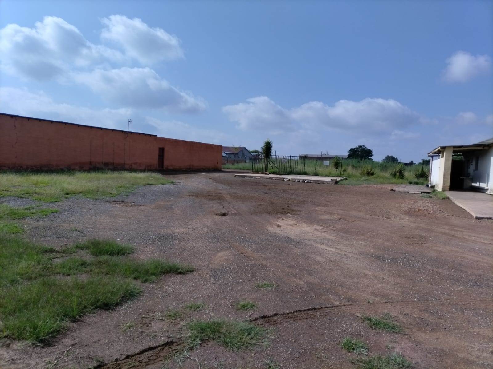 477  m² Commercial space in Lydenburg photo number 2