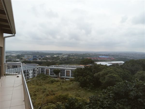 3 Bed Penthouse in Athlone Park