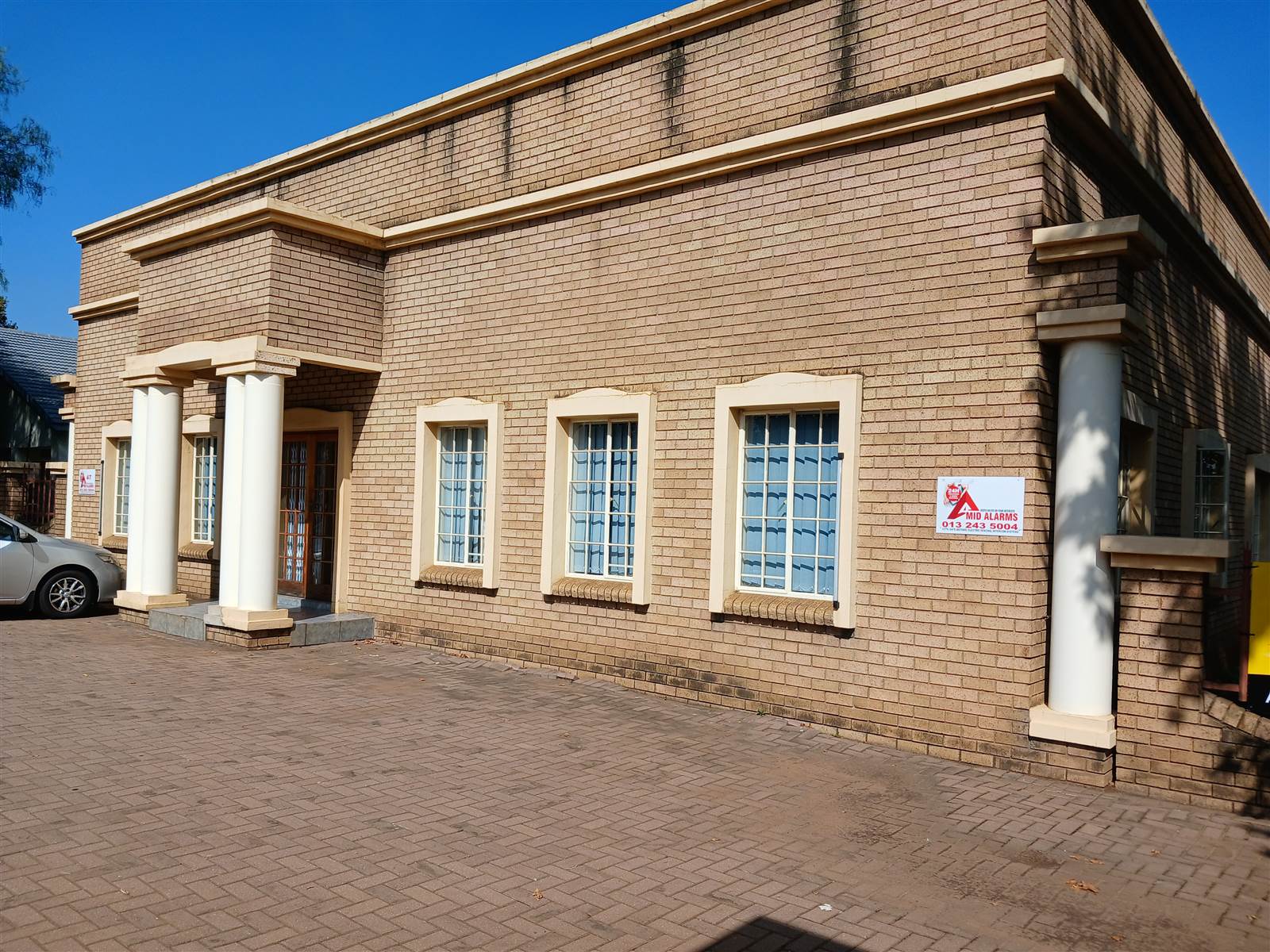 450  m² Commercial space in Middelburg Central photo number 1