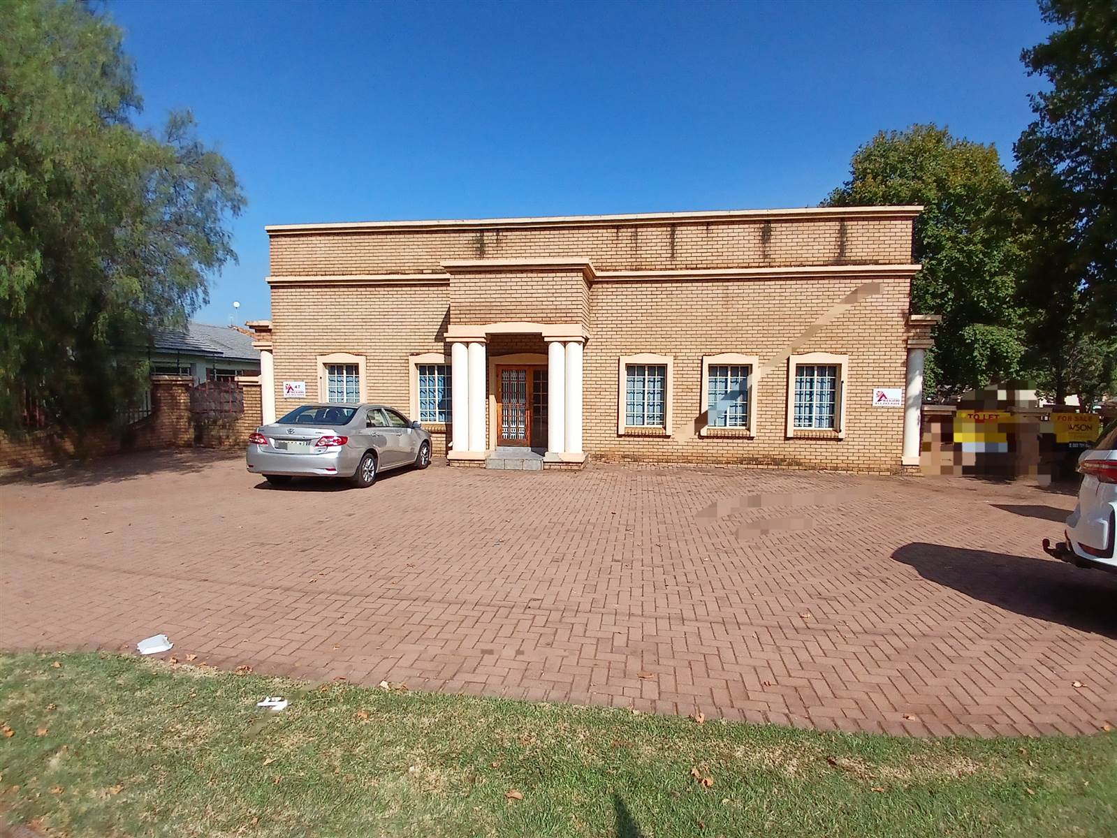 450  m² Commercial space in Middelburg Central photo number 2