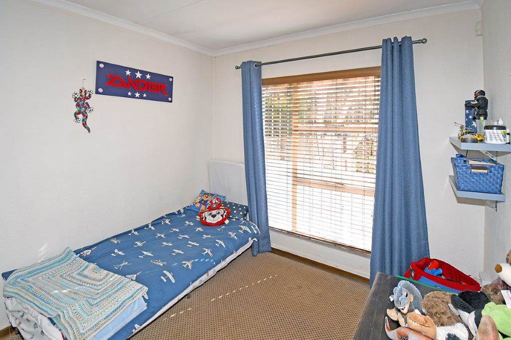 3 Bed House in Marais Steyn Park photo number 19