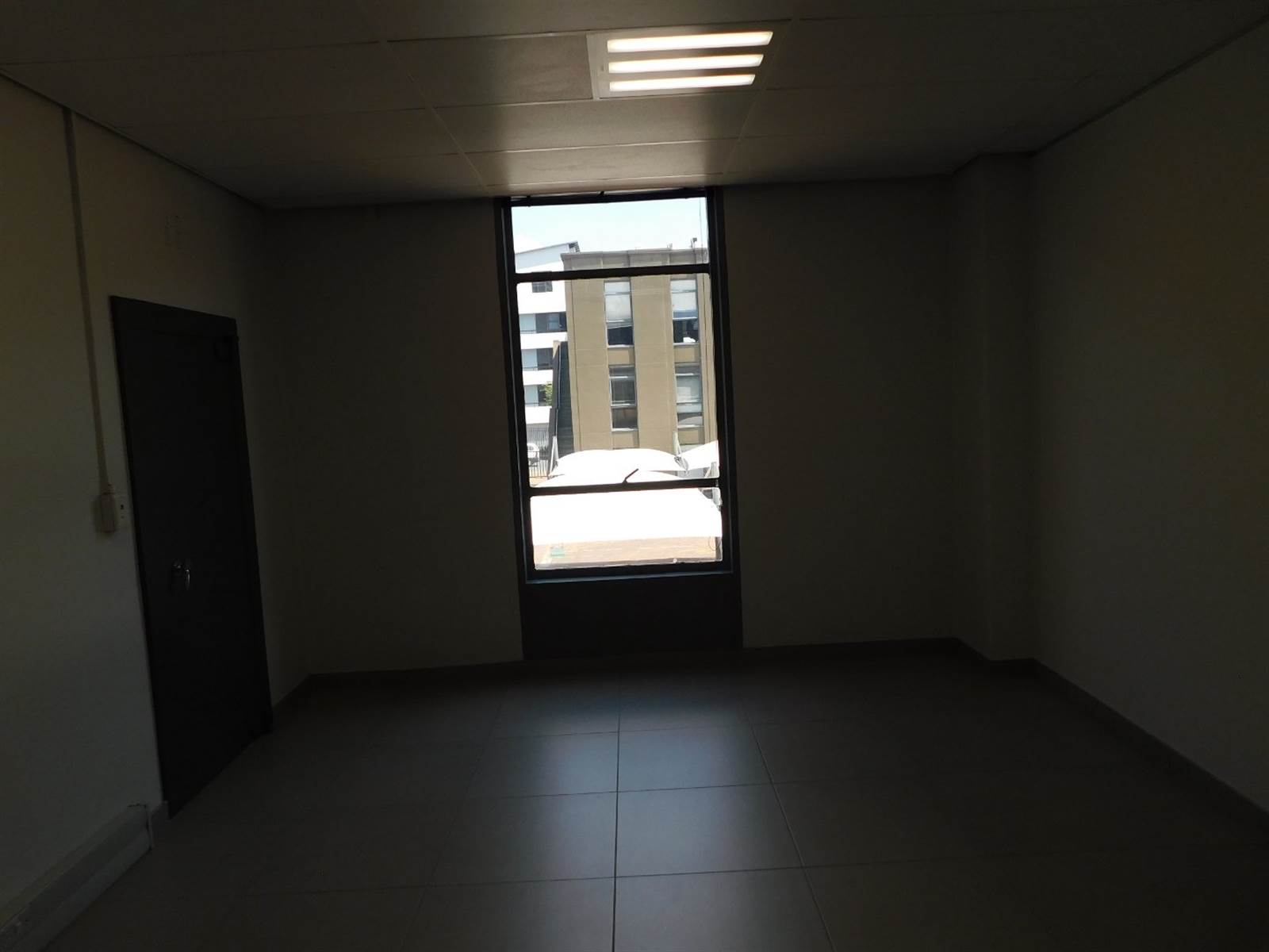 216  m² Office Space in Rosebank photo number 9