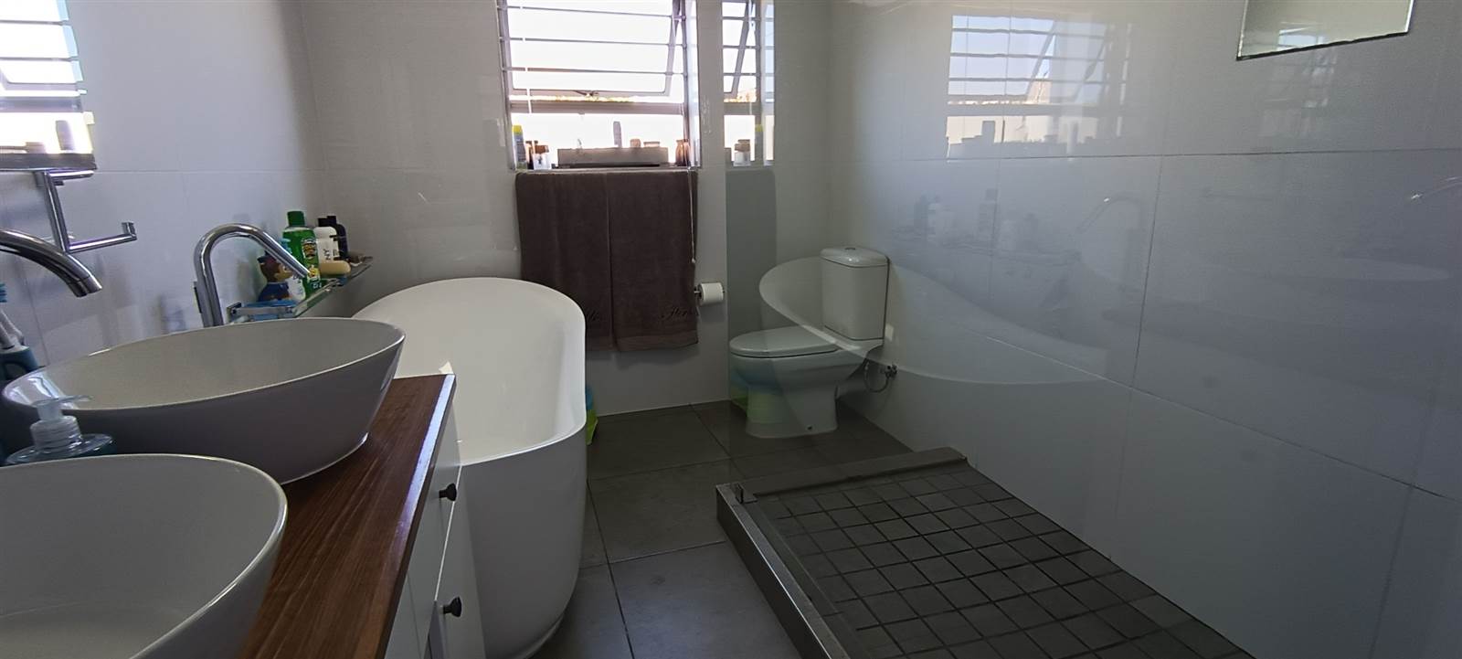 5 Bed House in Myburgh Park photo number 5
