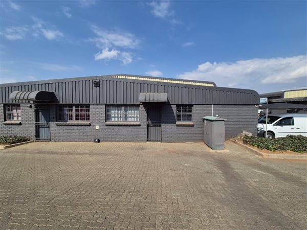 131  m² Industrial space