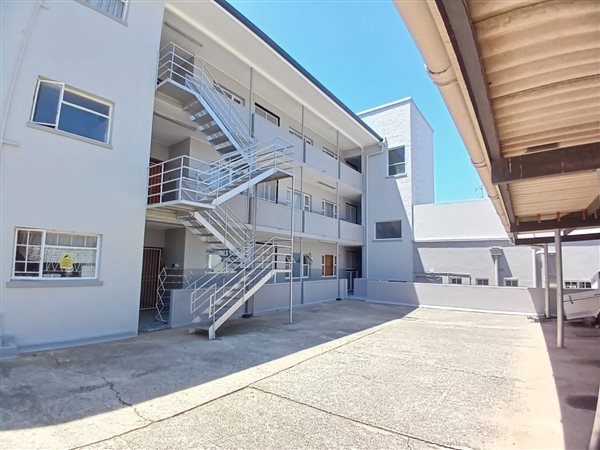 2 Bedroom Flat 2 Bedroom Flat