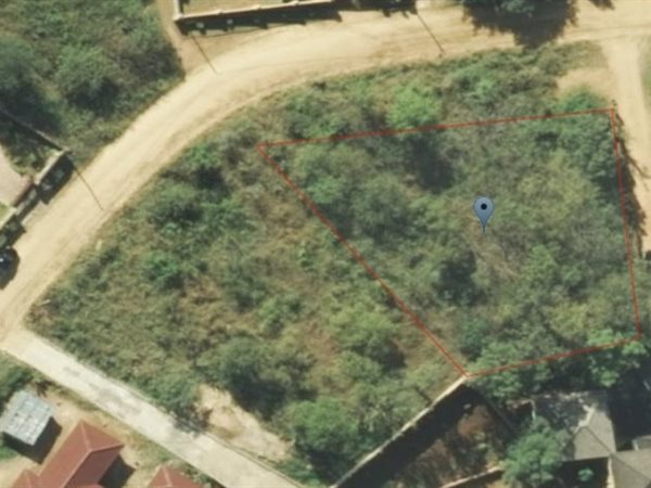 851 m² Land