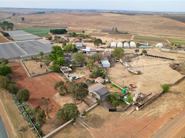 28 ha Farm