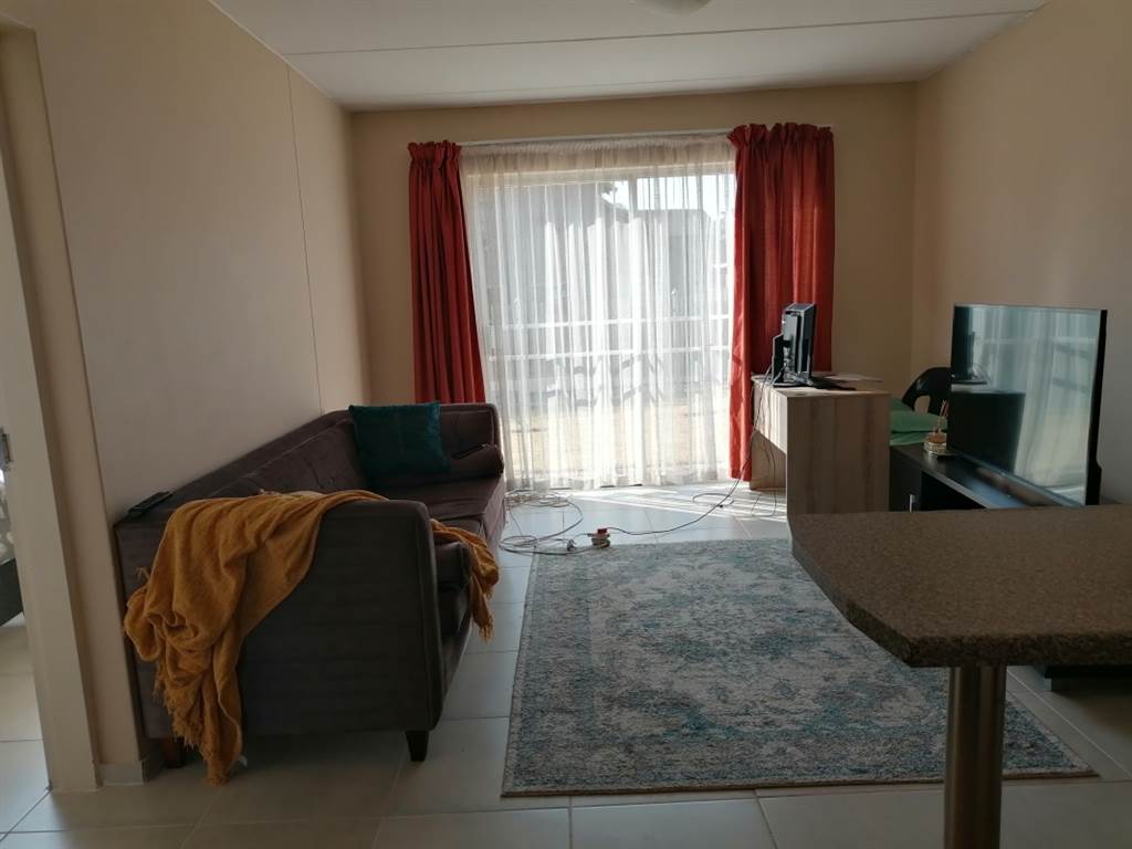 1 Bed Townhouse in Benoni CBD photo number 8