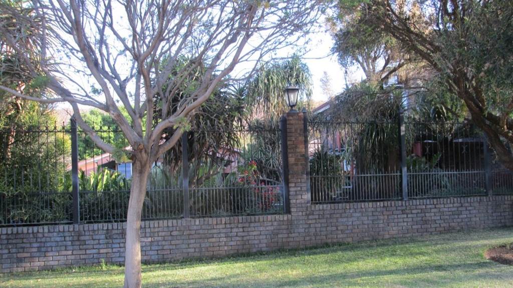 4 Bed House in Pretoria North photo number 6