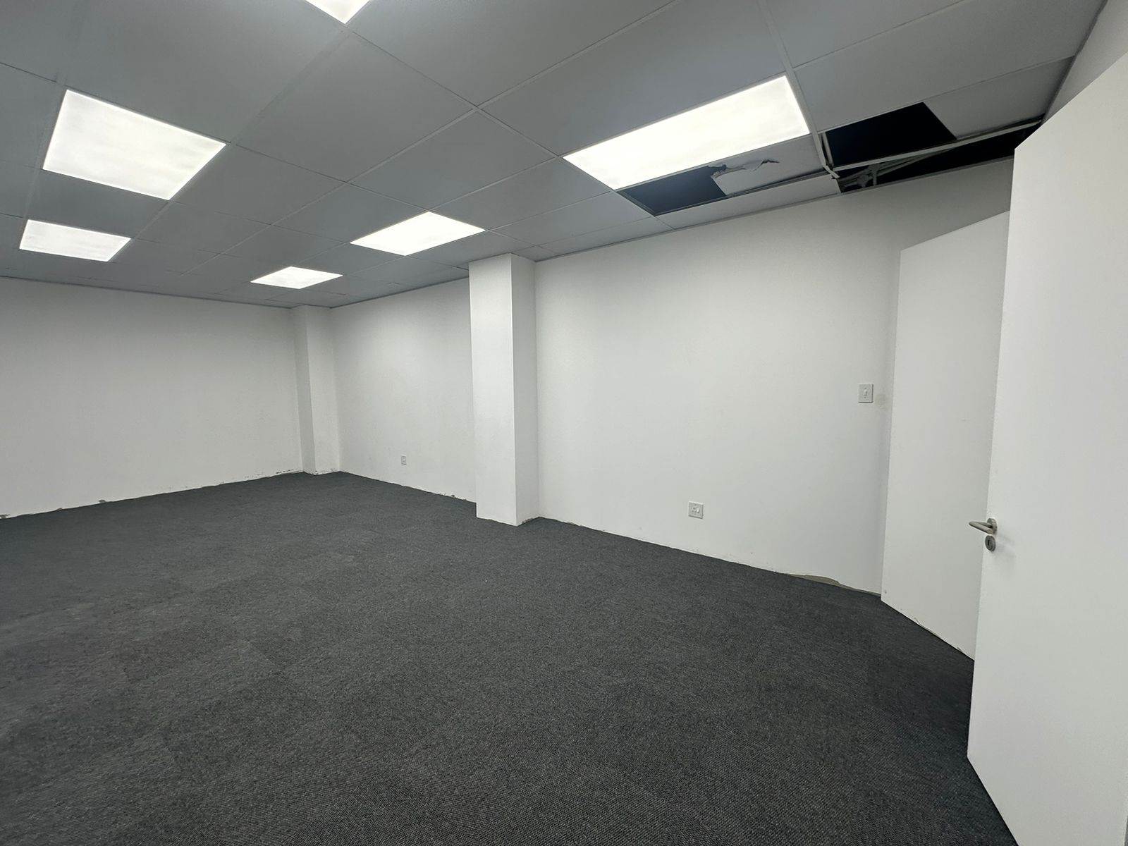 72  m² Commercial space in New Redruth photo number 3