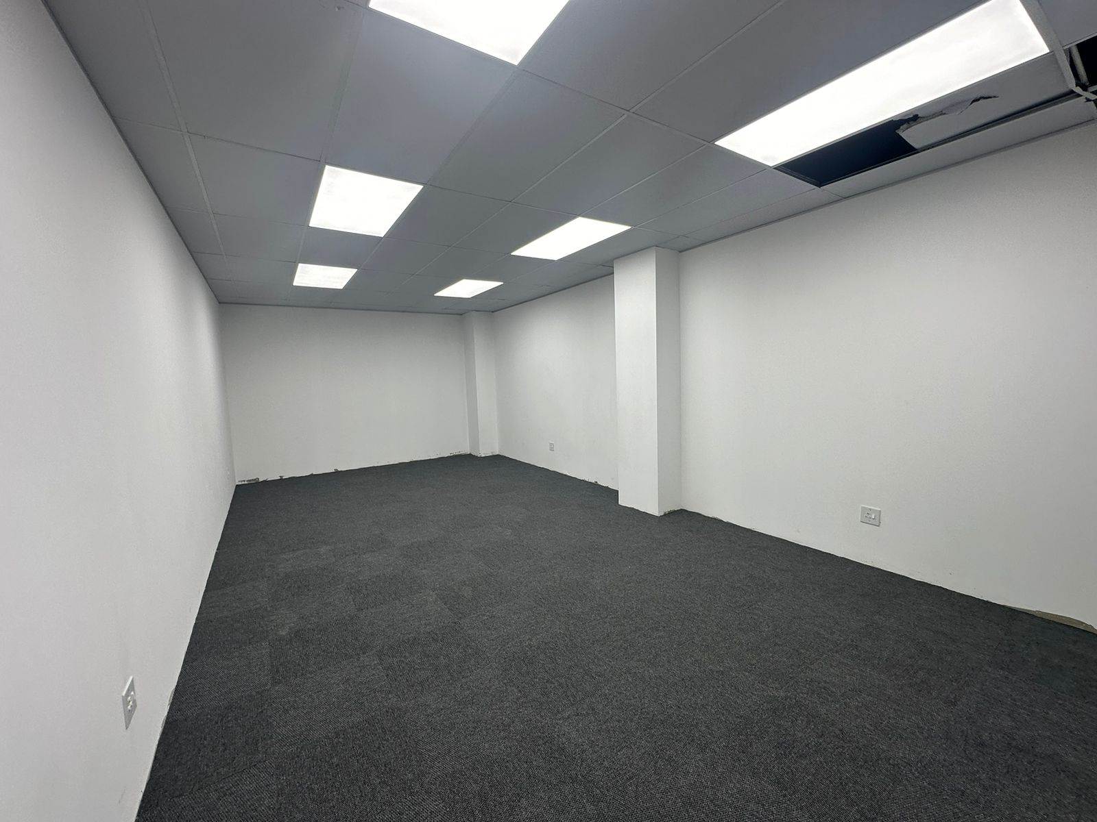 72  m² Commercial space in New Redruth photo number 4