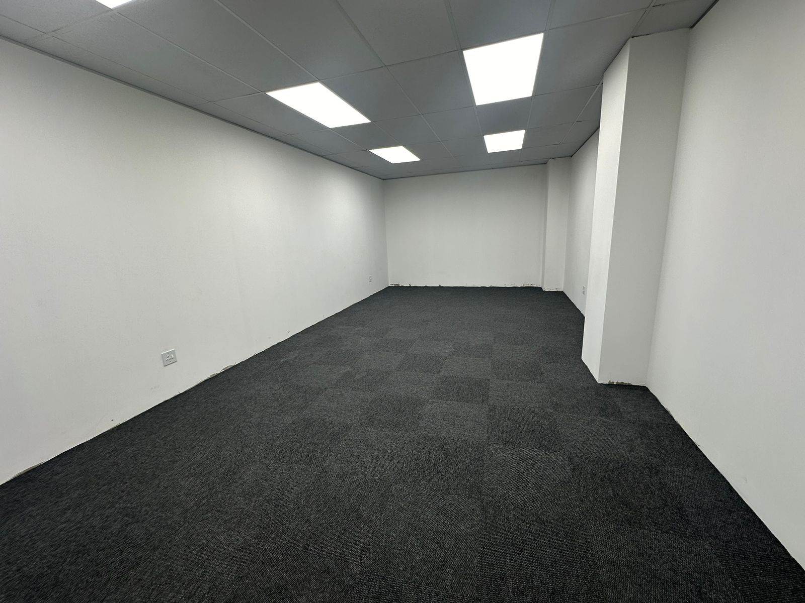 72  m² Commercial space in New Redruth photo number 8