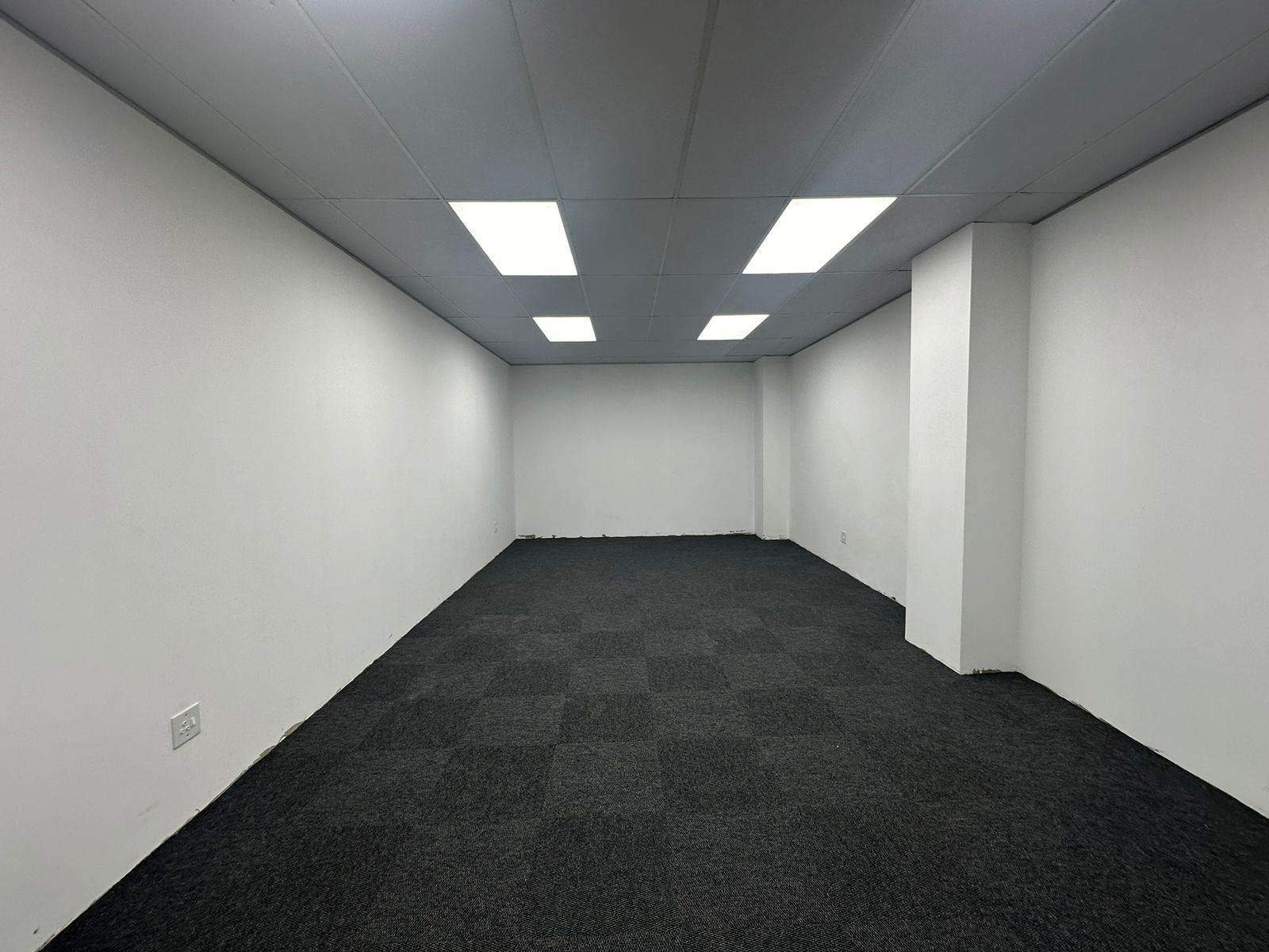 72  m² Commercial space in New Redruth photo number 5
