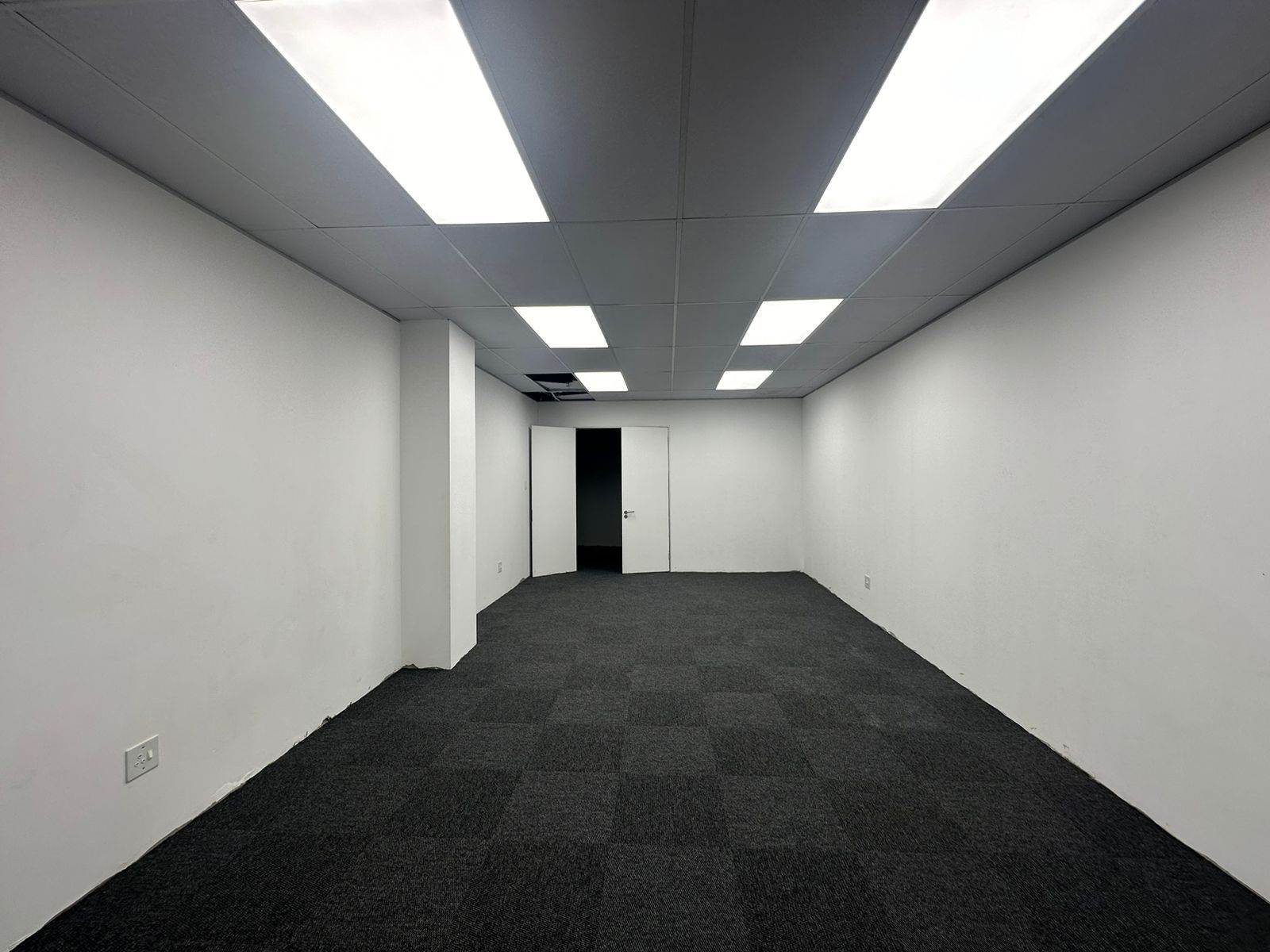 72  m² Commercial space in New Redruth photo number 7