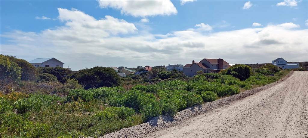 748 m² Land available in Suiderstrand photo number 12