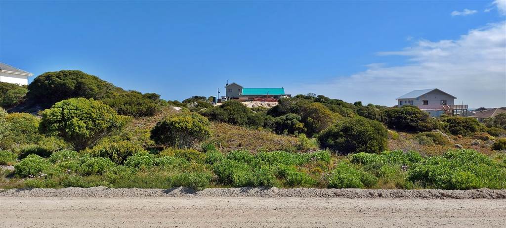 748 m² Land available in Suiderstrand photo number 11
