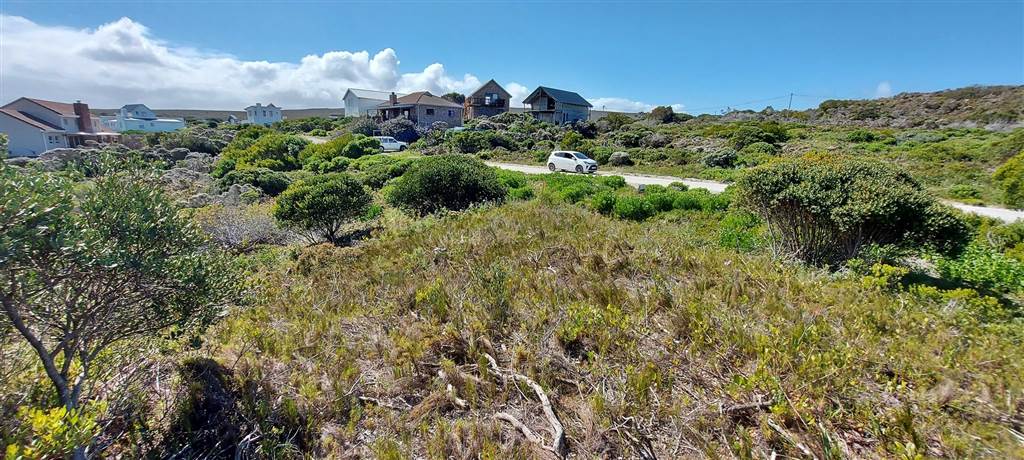 748 m² Land available in Suiderstrand photo number 5