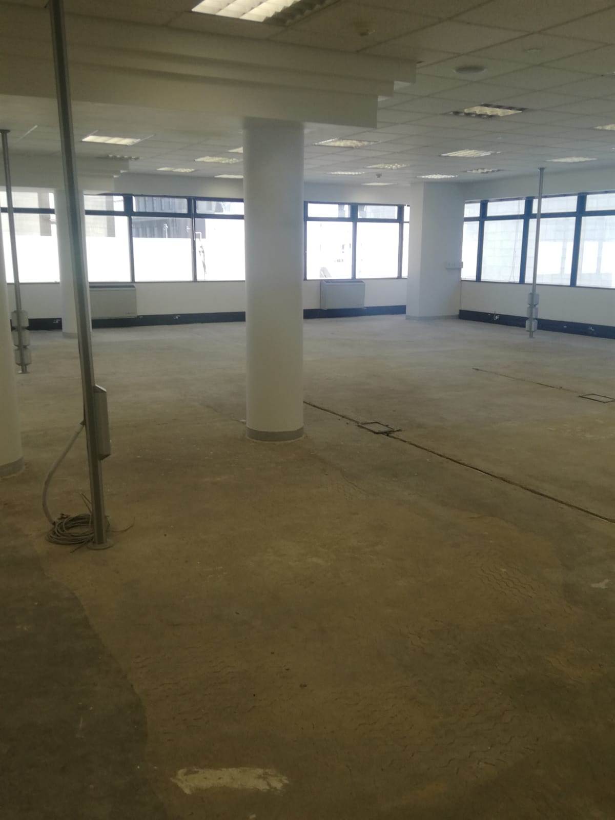 270  m² Office Space in Cape Town City Centre photo number 4