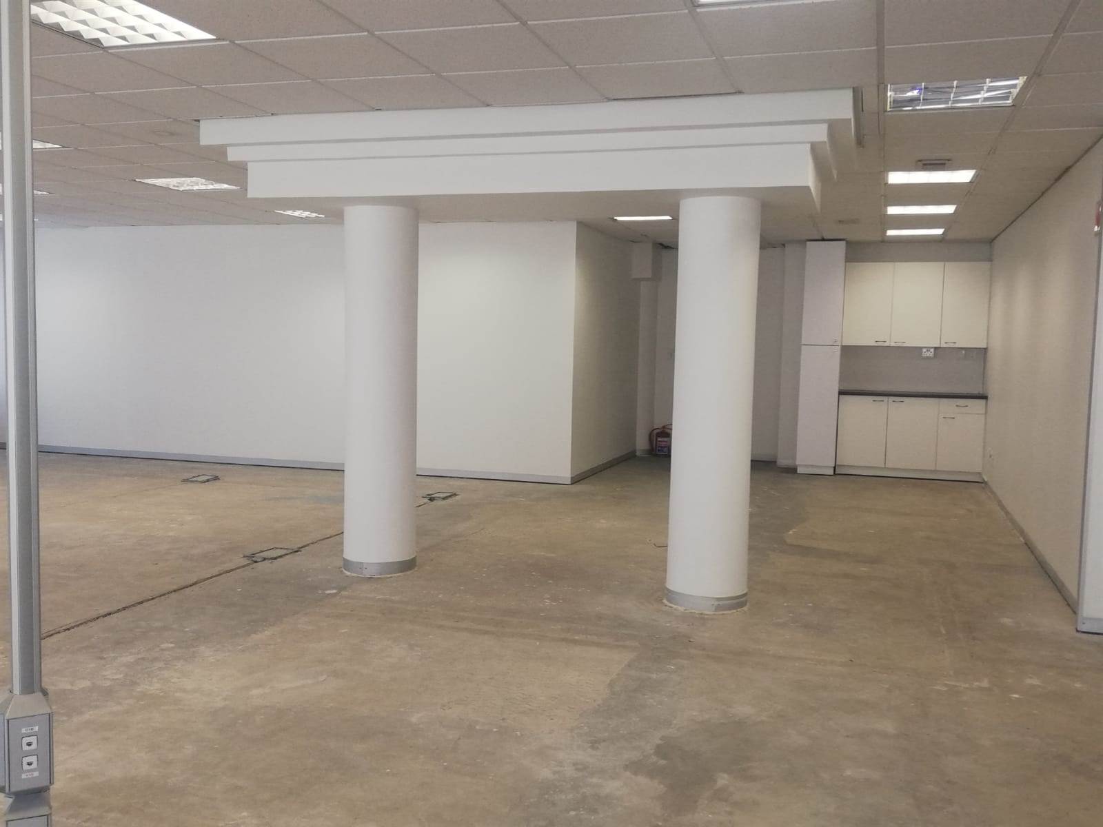 270  m² Office Space in Cape Town City Centre photo number 6