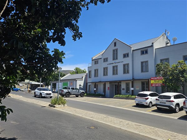 537  m² Commercial space