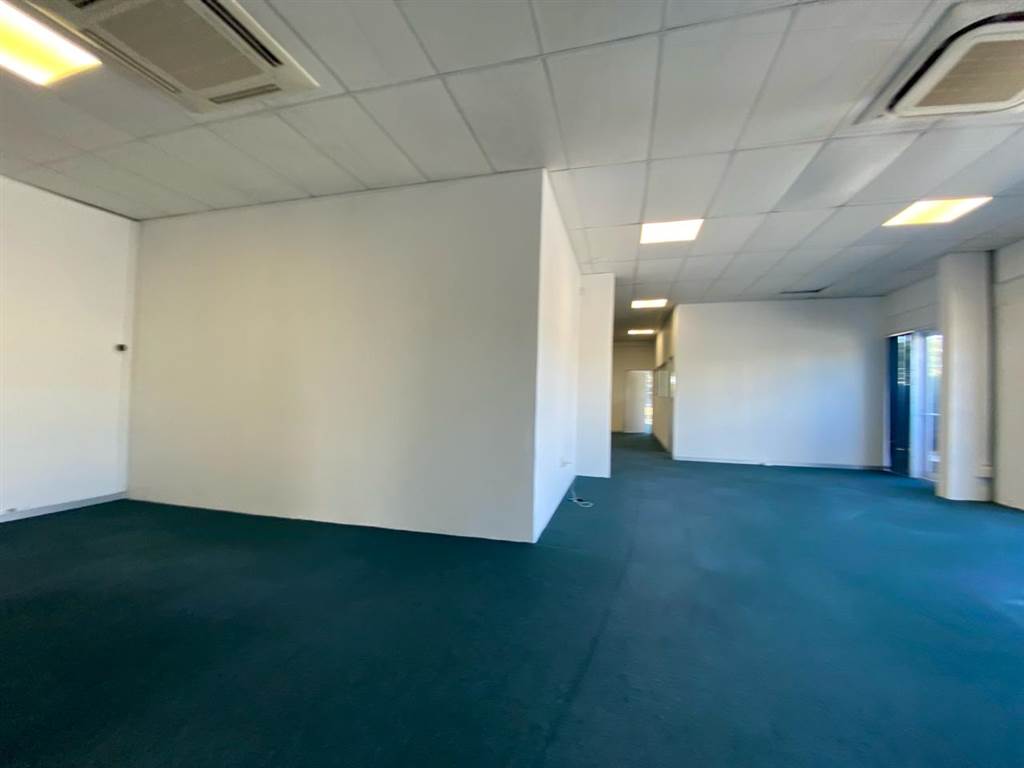 532  m² Commercial space in Century City photo number 28