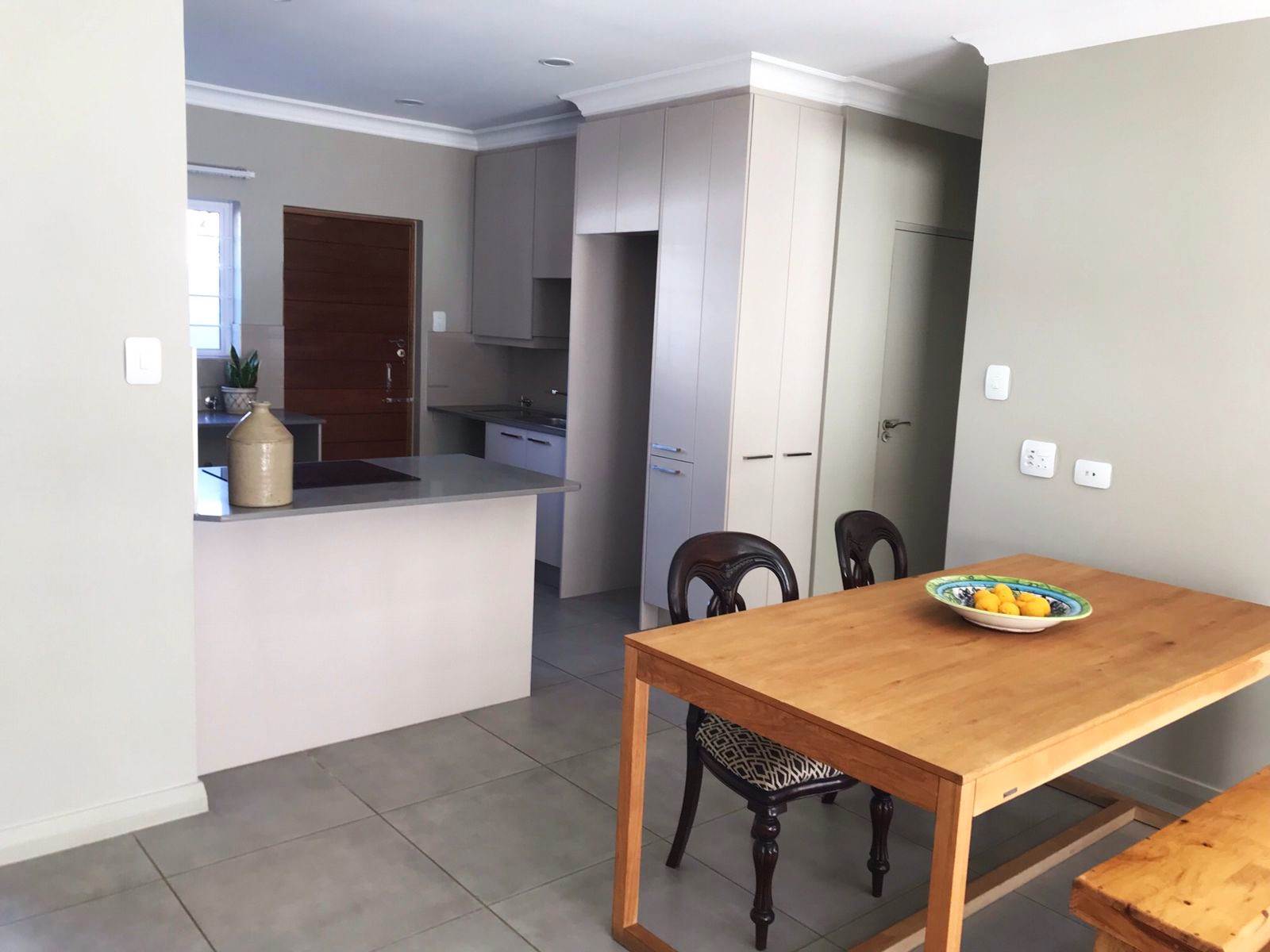 2 Bed House in Waterkloof Ridge photo number 6