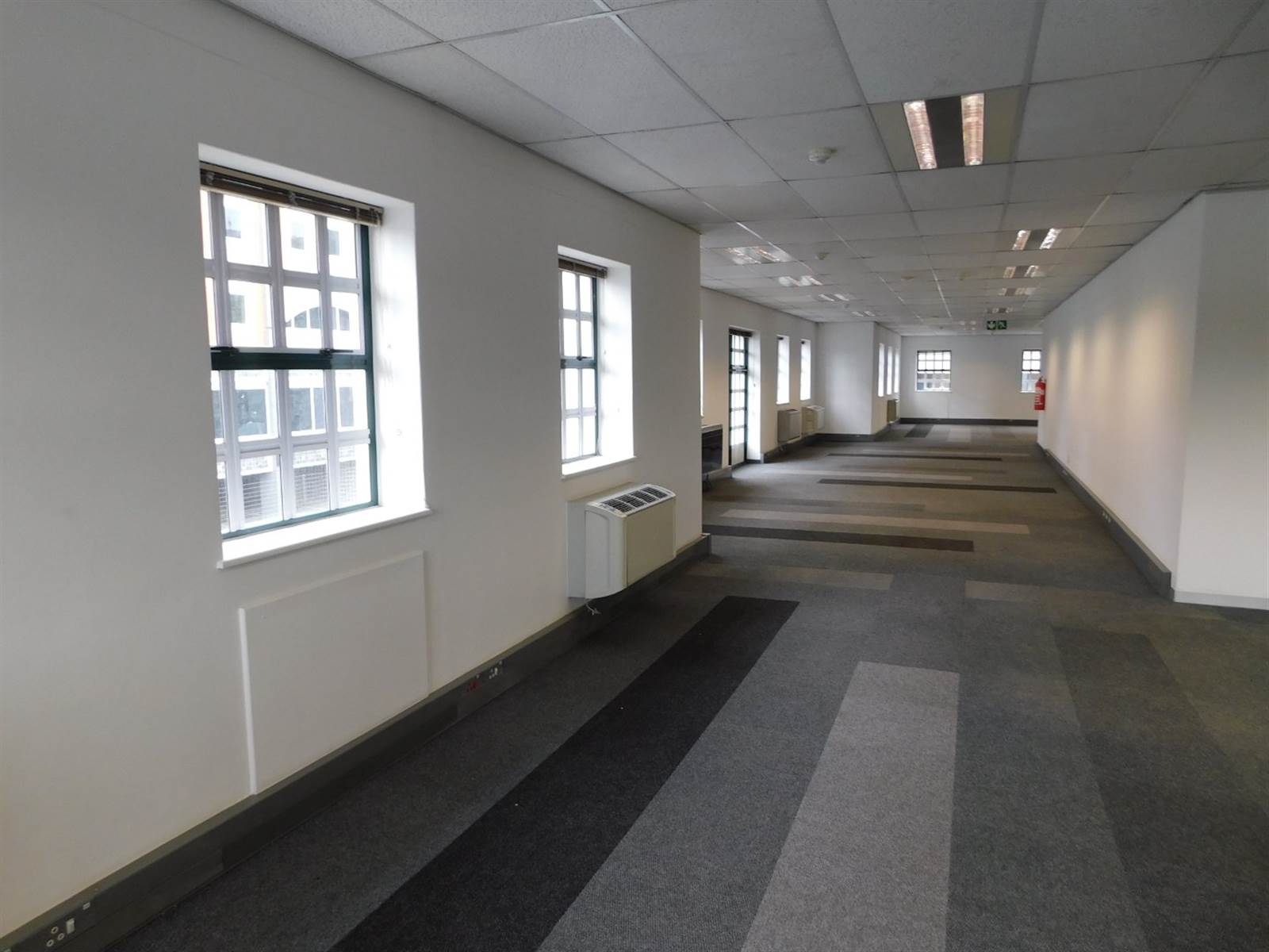 376  m² Office Space in Rosebank photo number 17