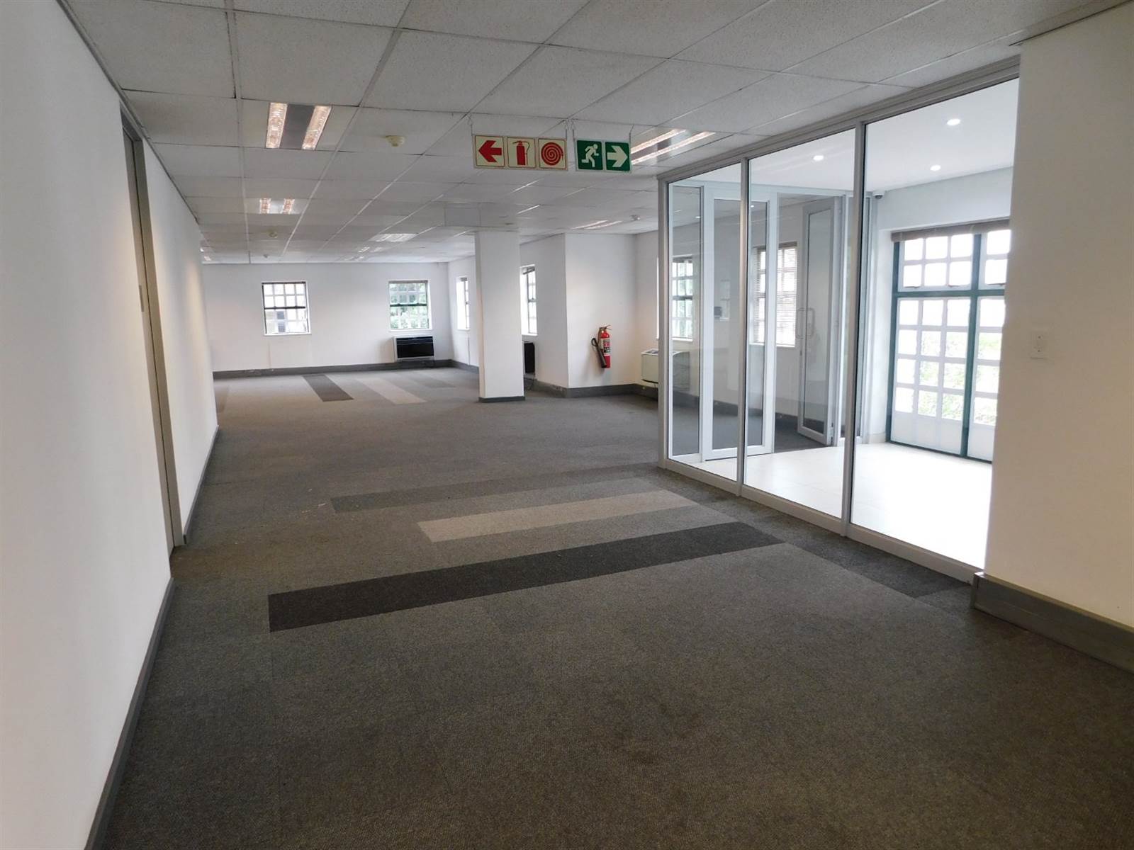 376  m² Office Space in Rosebank photo number 16